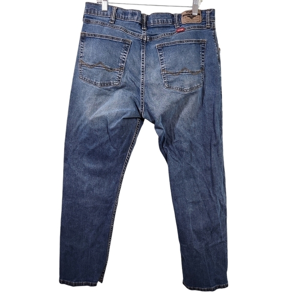 Wrangler Athletic Fit Jeans Mens,  sz 36 - Picture 2 of 7